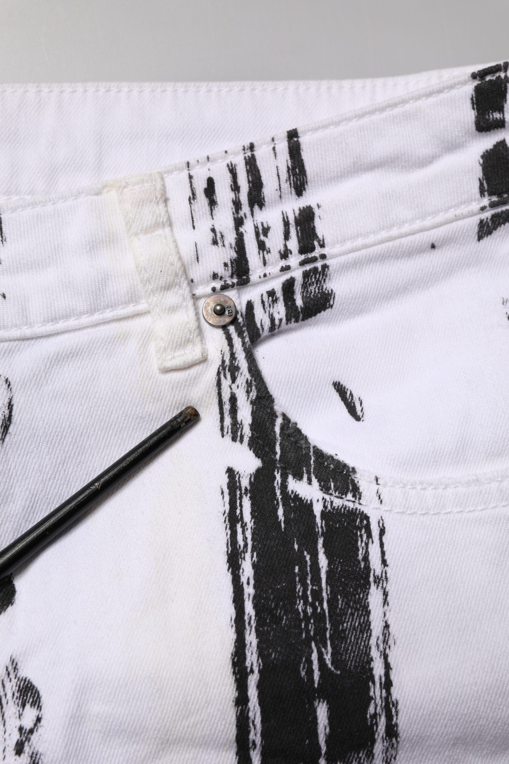 Black White Stripes Mid Waist Cropped Capri Jeans