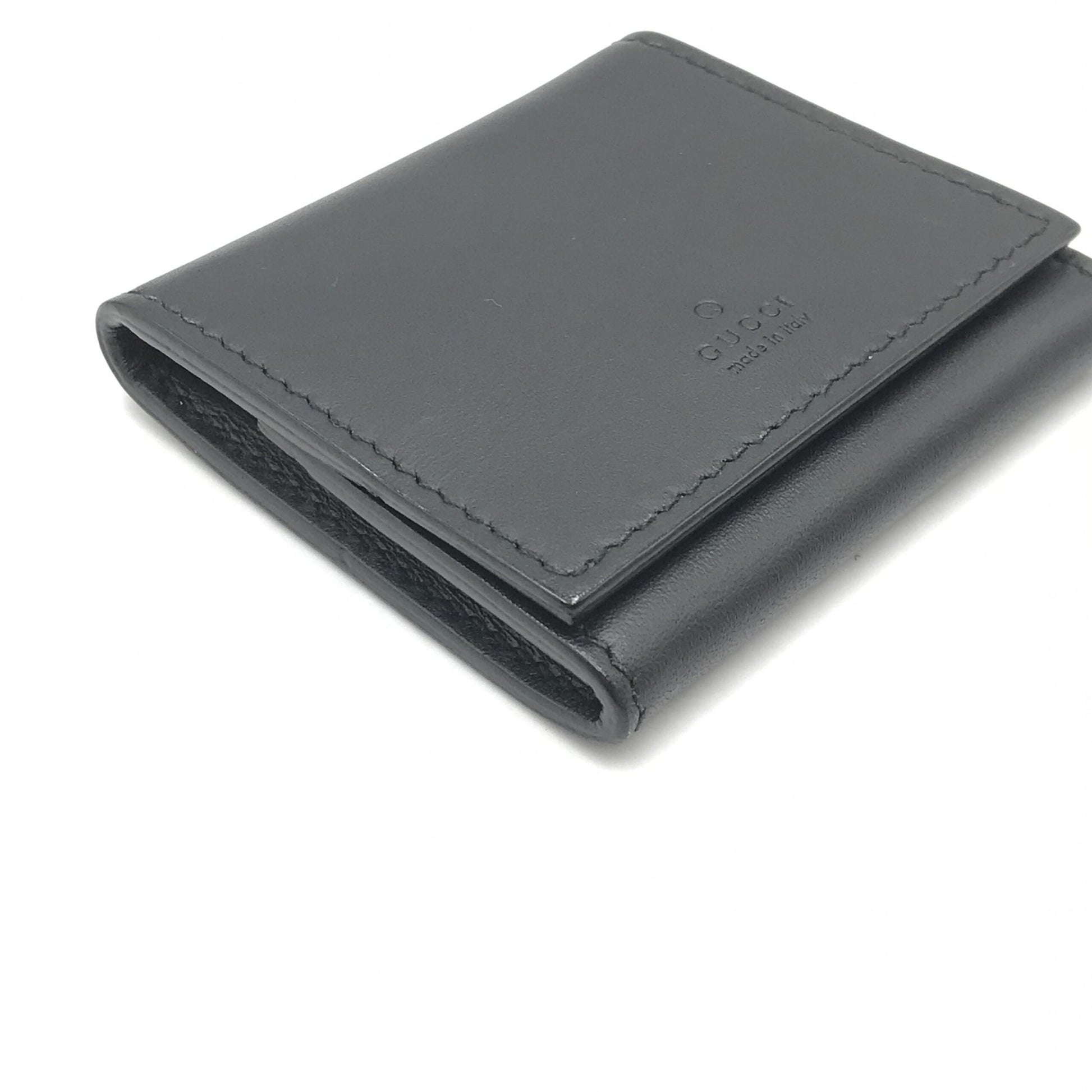 Compact Leather Wallet With Sleek Design