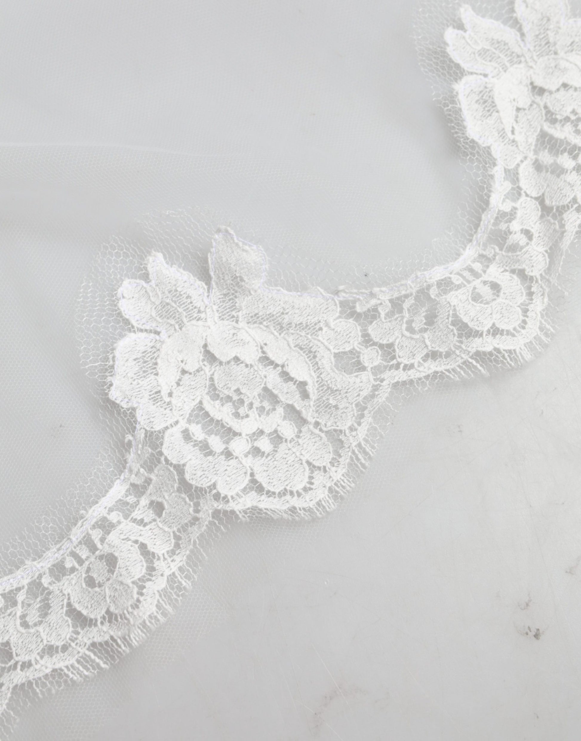 White Floral LaceNylon Floor Length 3M Long Veil