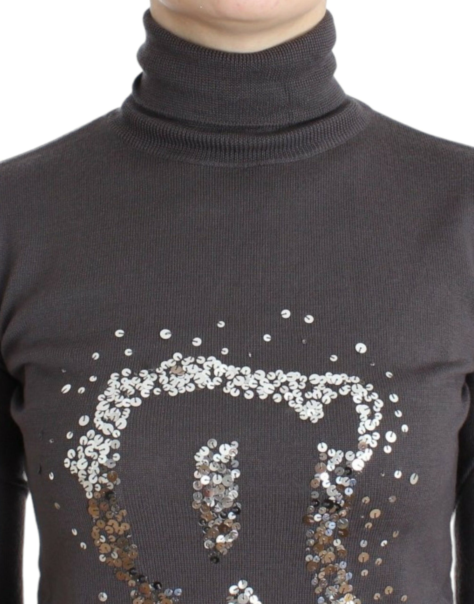 Brown turtleneck cotton sweater